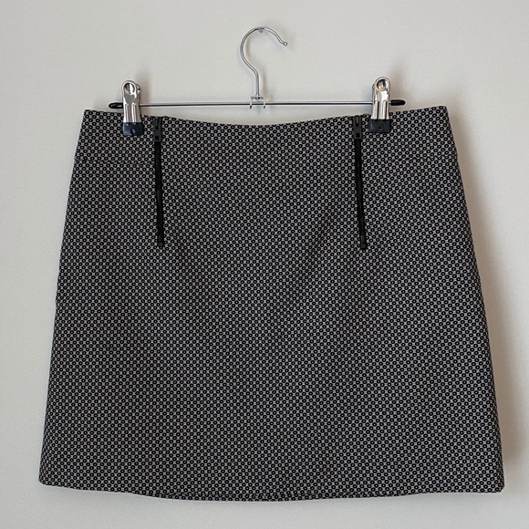 Rag and Bone Black and White Patterned Skirt - Picture 2 of 10